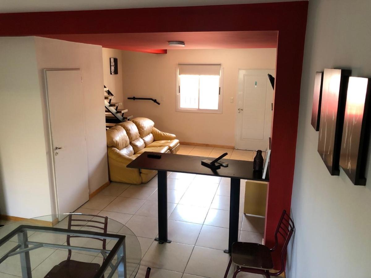 Excelente Duplex En Consorcio Privado C/ Cochera San Juan
